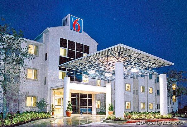 Hotel Ramada By Wyndham Lithia Springs Atlanta Exterior foto